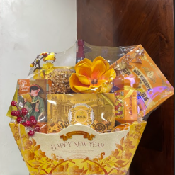 Alternative view of Giỏ Quà Tết Cao Cấp “Happy New Year” Tiệm Gói Ghém Xuân Như Ý