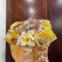 Alternative view of Giỏ Quà Tết Tiệm Gói Ghém Xuân Như Ý Sắc Vàng May Mắn